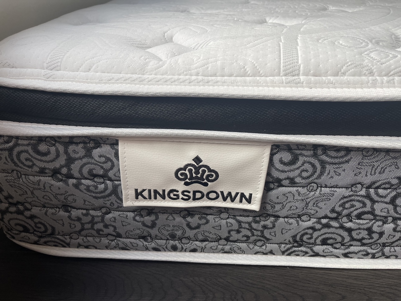 Queen Size Mattress - photo 3