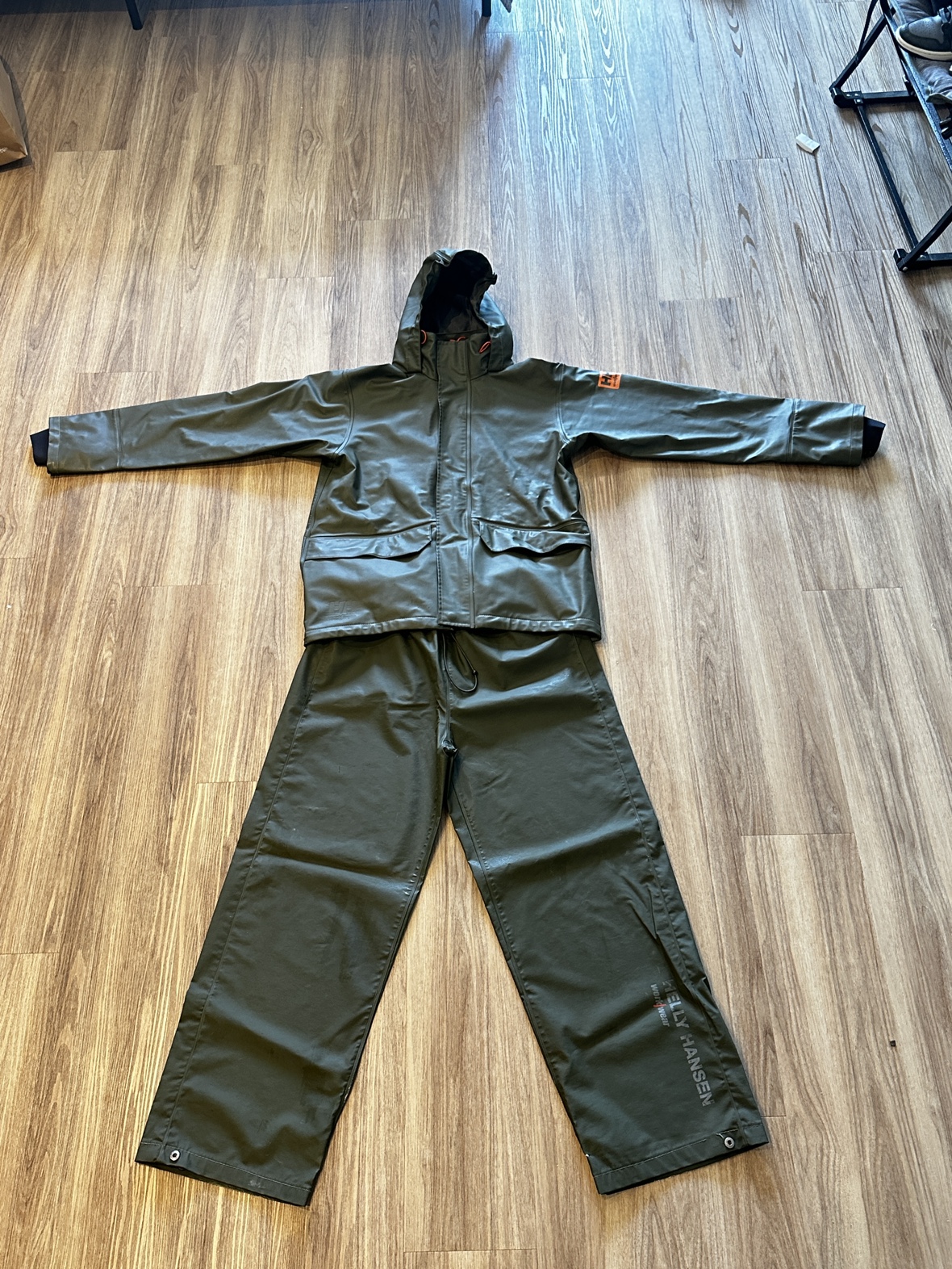 Helly Hansen rain jacket and pants thumbnail