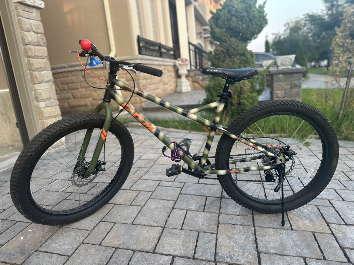 CCM NORTHENER WIDE TIRE HARD TAIL MOUNTAIN BIKE - photo 2