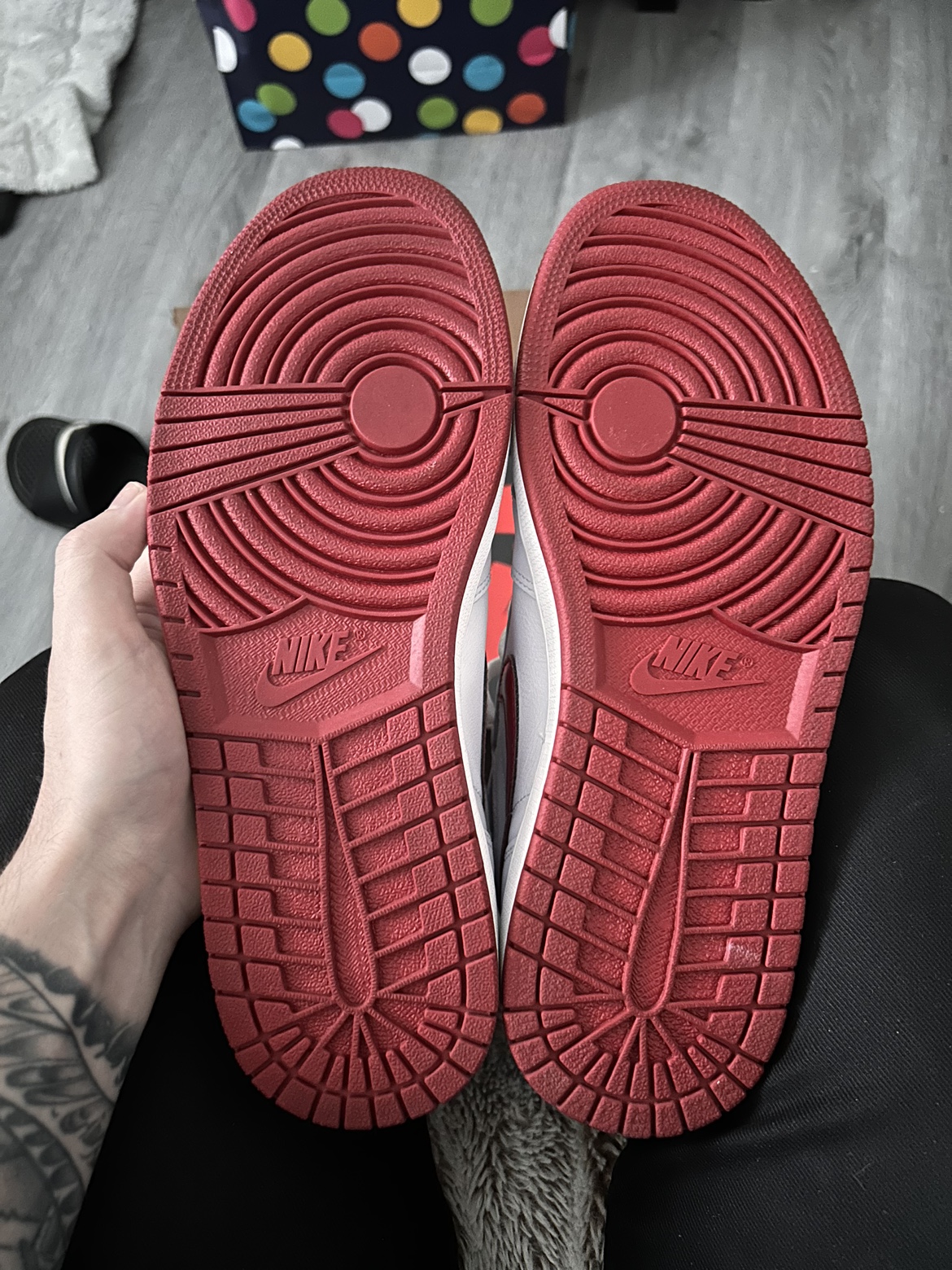 2017 Jordan 1 Retro High OG ‘Metallic Red’ - photo 5
