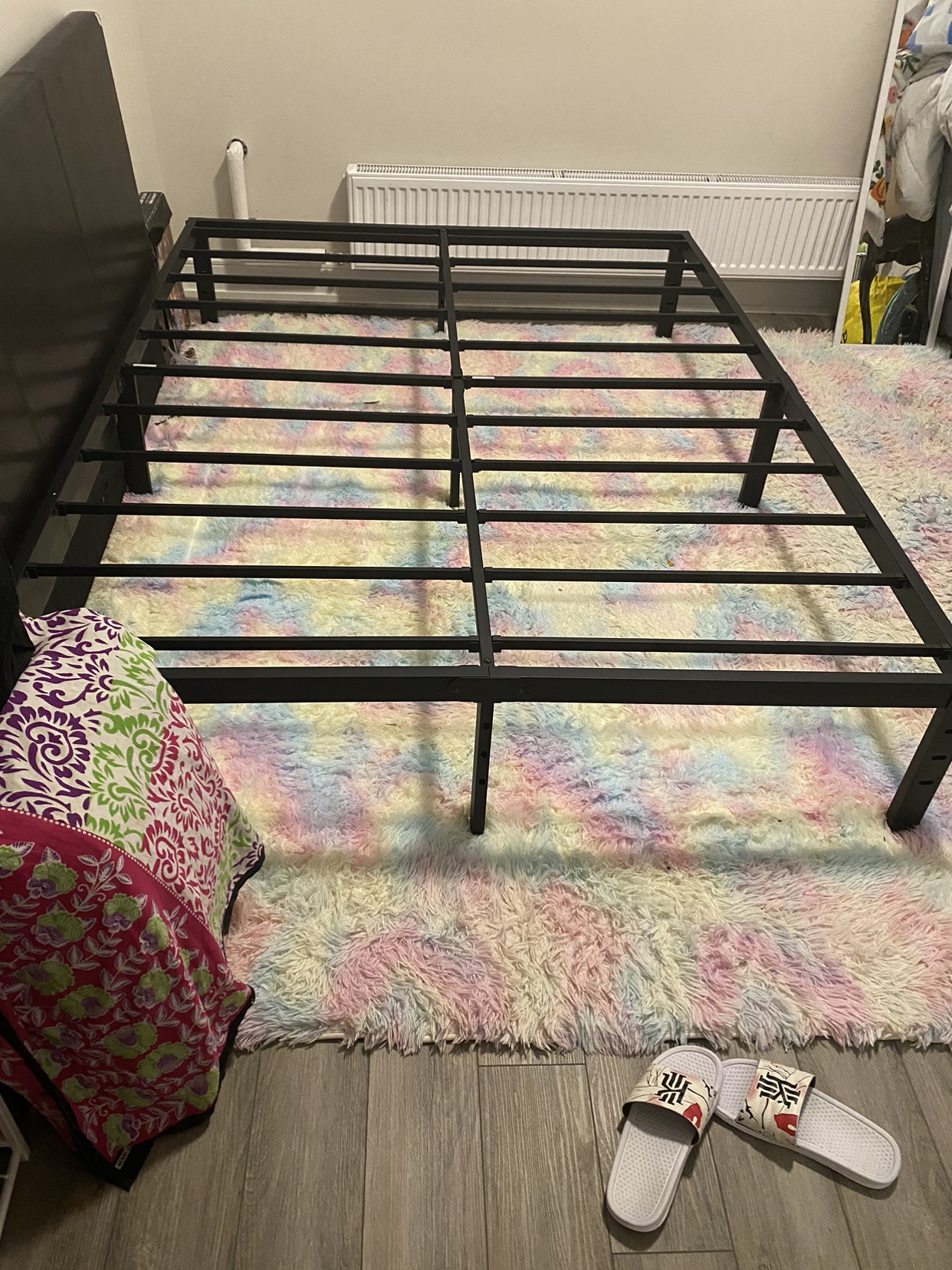 Metal bed frame - photo 2