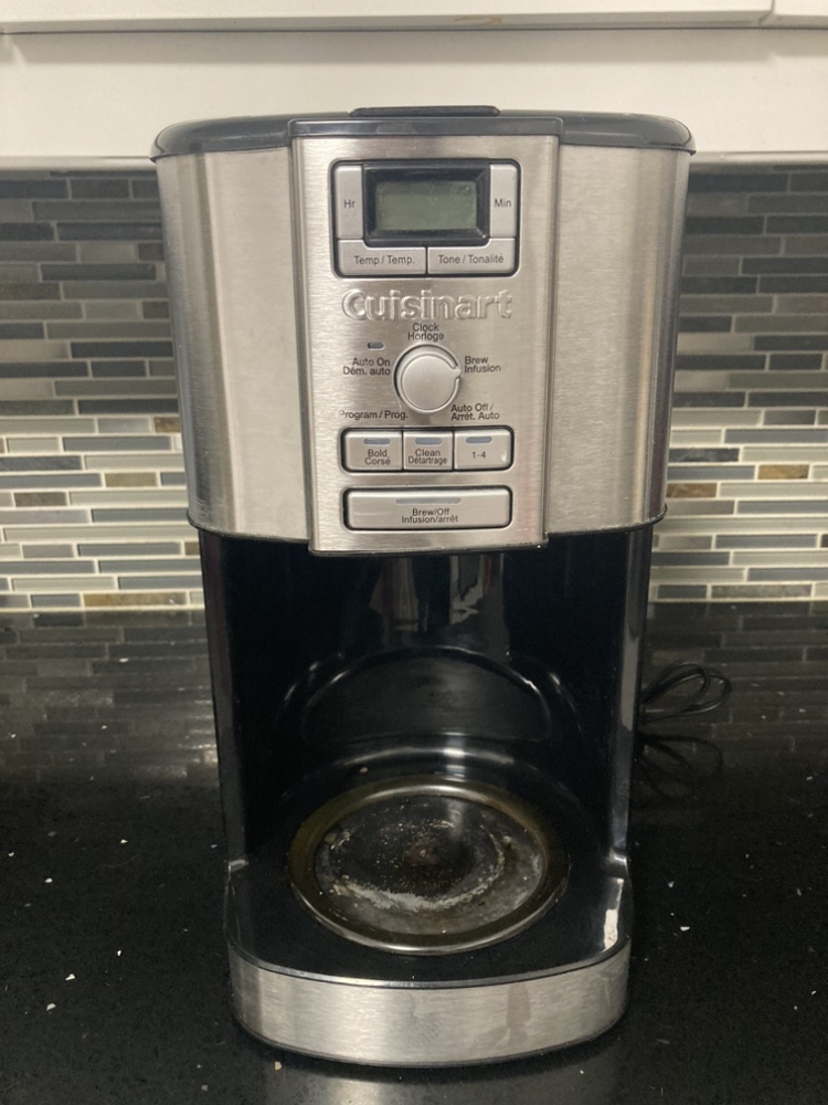 Cuisinart 14-Cup Brew Central Programmable Coffeemaker image indicator(3)