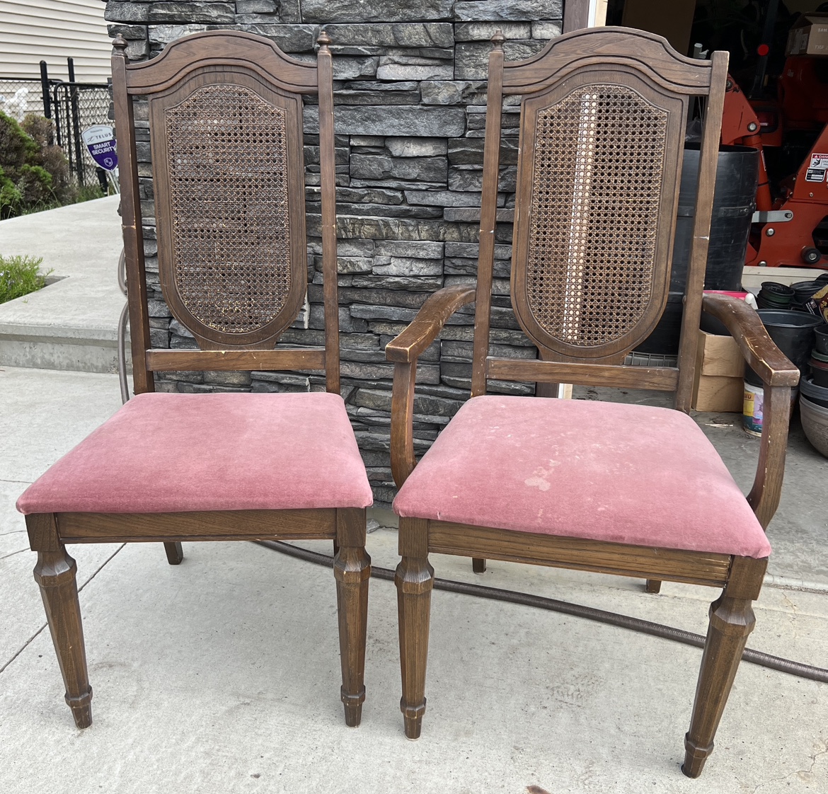 Wooden cane back chairs ⚽️