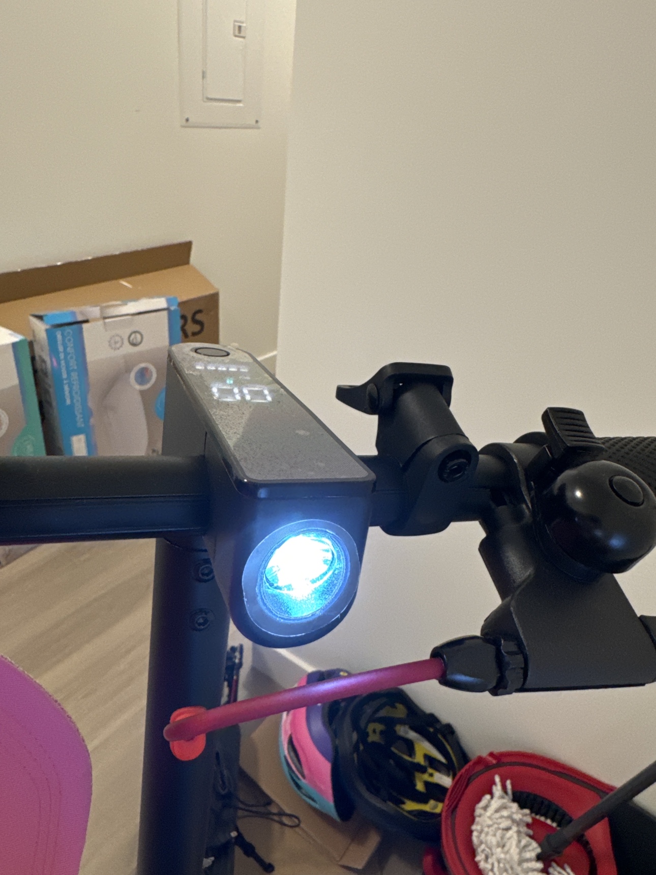 Brand new electric scooter - photo 4