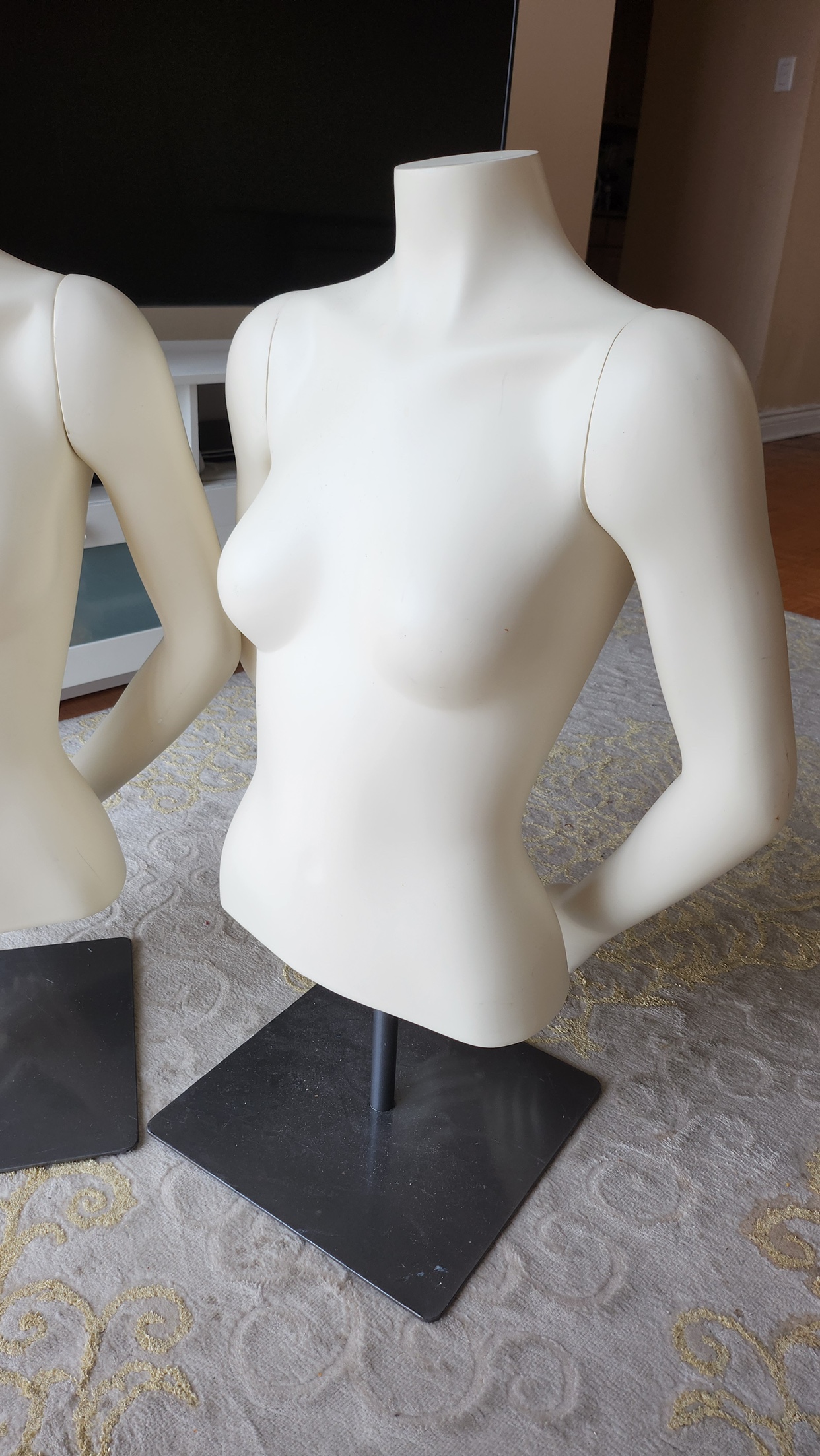 Female Half body Mannequin - photo 2