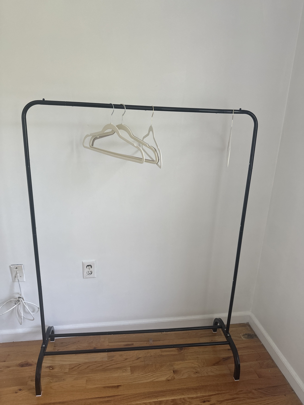 Clothing rack - photo 2