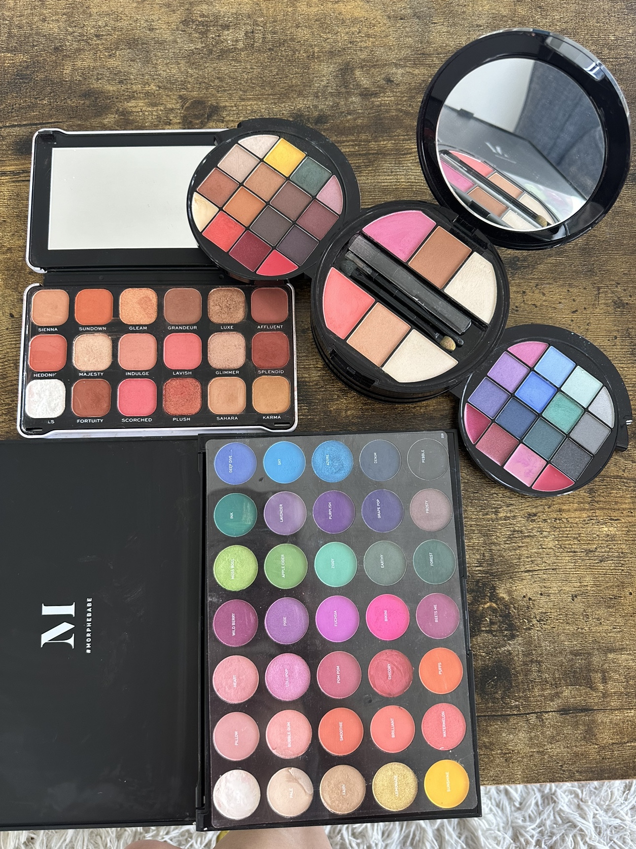 Free makeup - mostly unused - photo 2