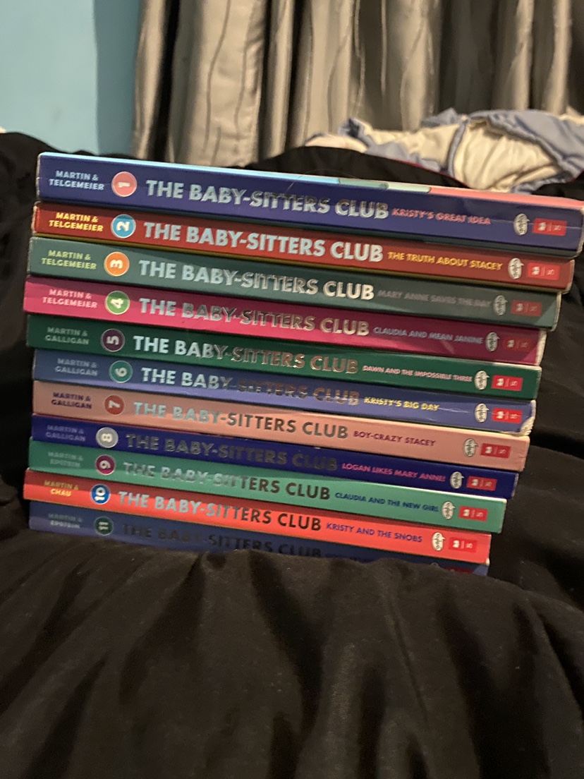 Baby sitters club Graphic Novel BOOKS 1-11 - photo 2