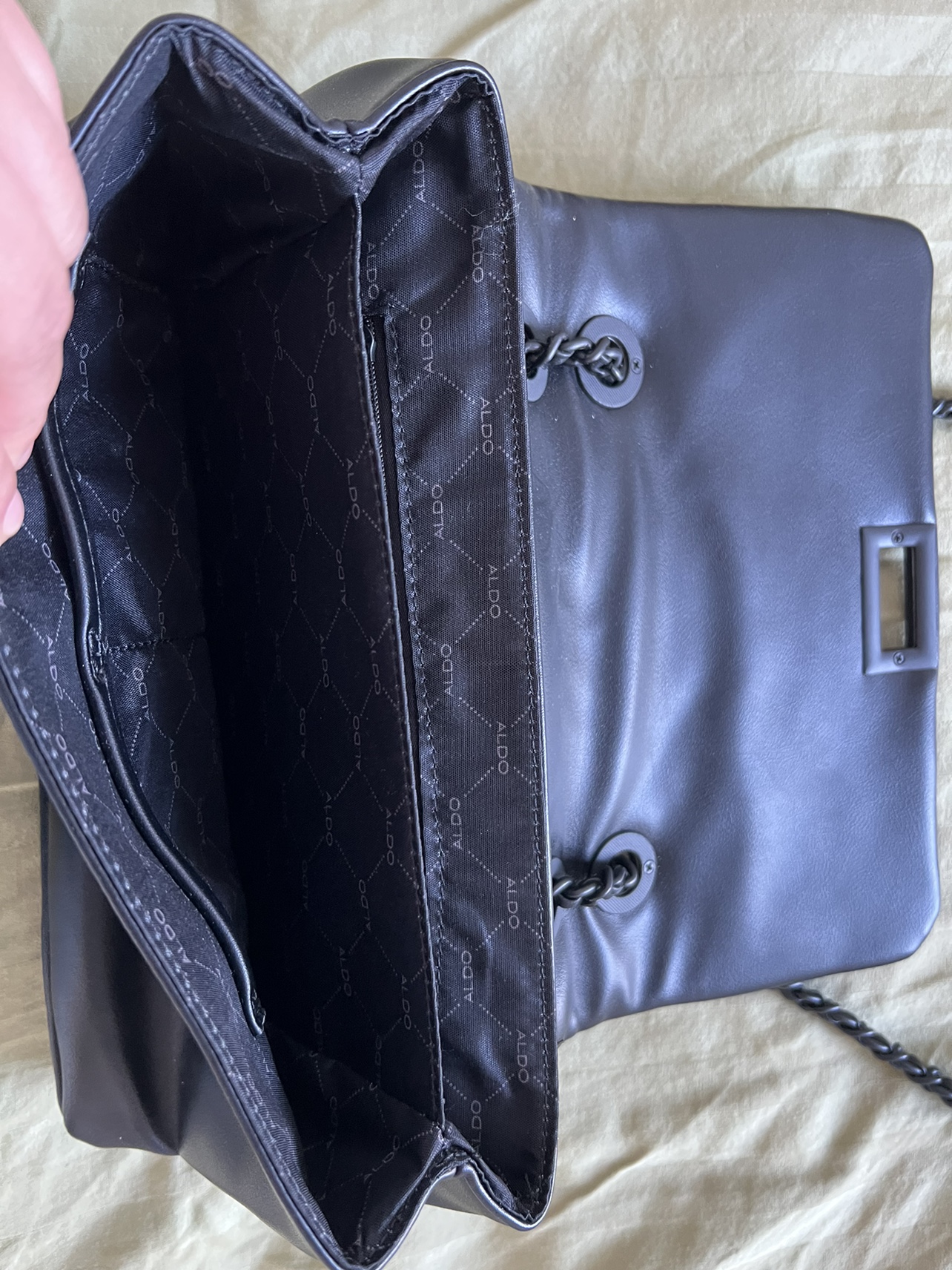 ⚽️ Black Aldo Bag ⚽️ image indicator(2)