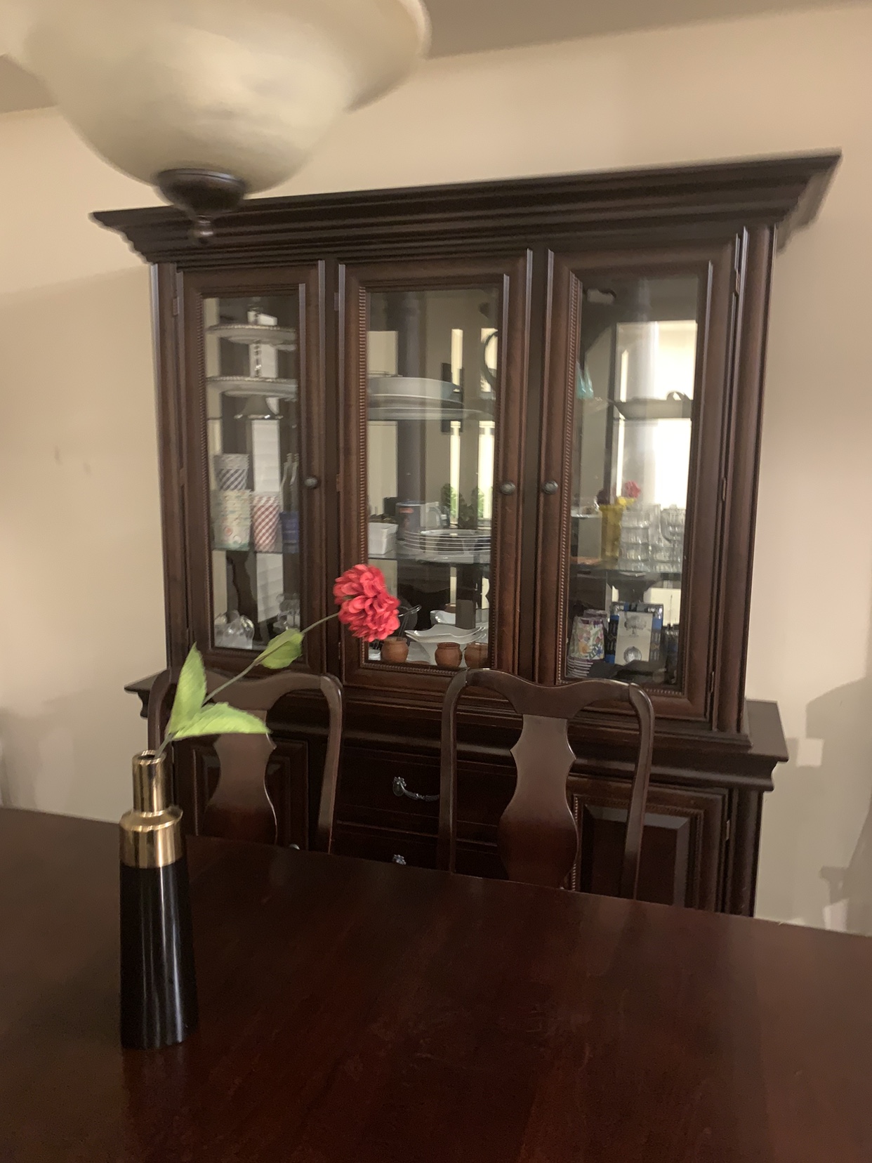 6 Seater solid wood dining table with hutch - photo 5