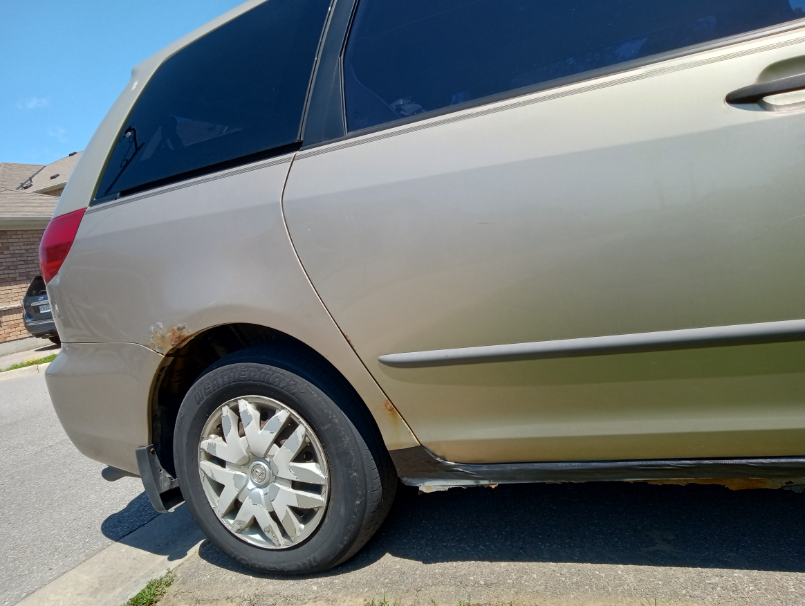 Toyota Sienna 2004 thumbnail