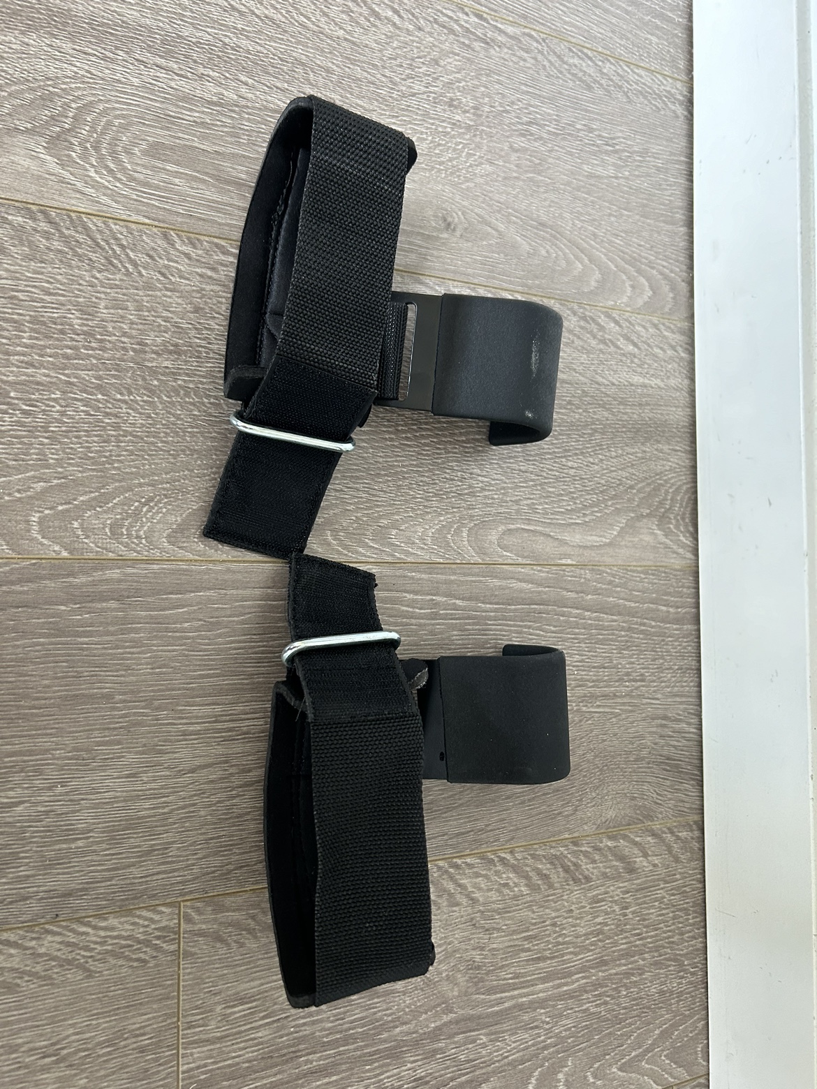 Metal weight lifting straps - photo 2