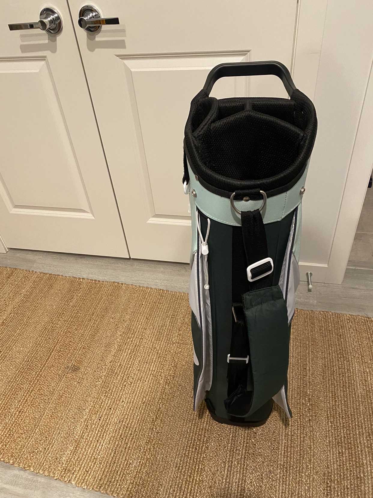 Wilson Women’s Golf Bag image indicator(3)