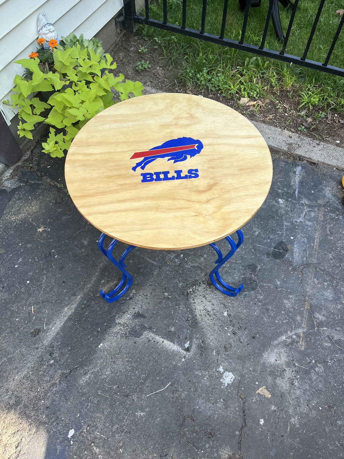 Custom made bills table