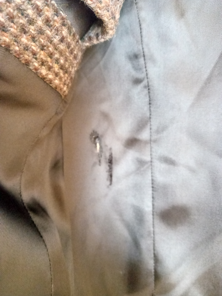 A.P.C HARRIS TWEED men's wool blazer. Size small. image indicator(10)