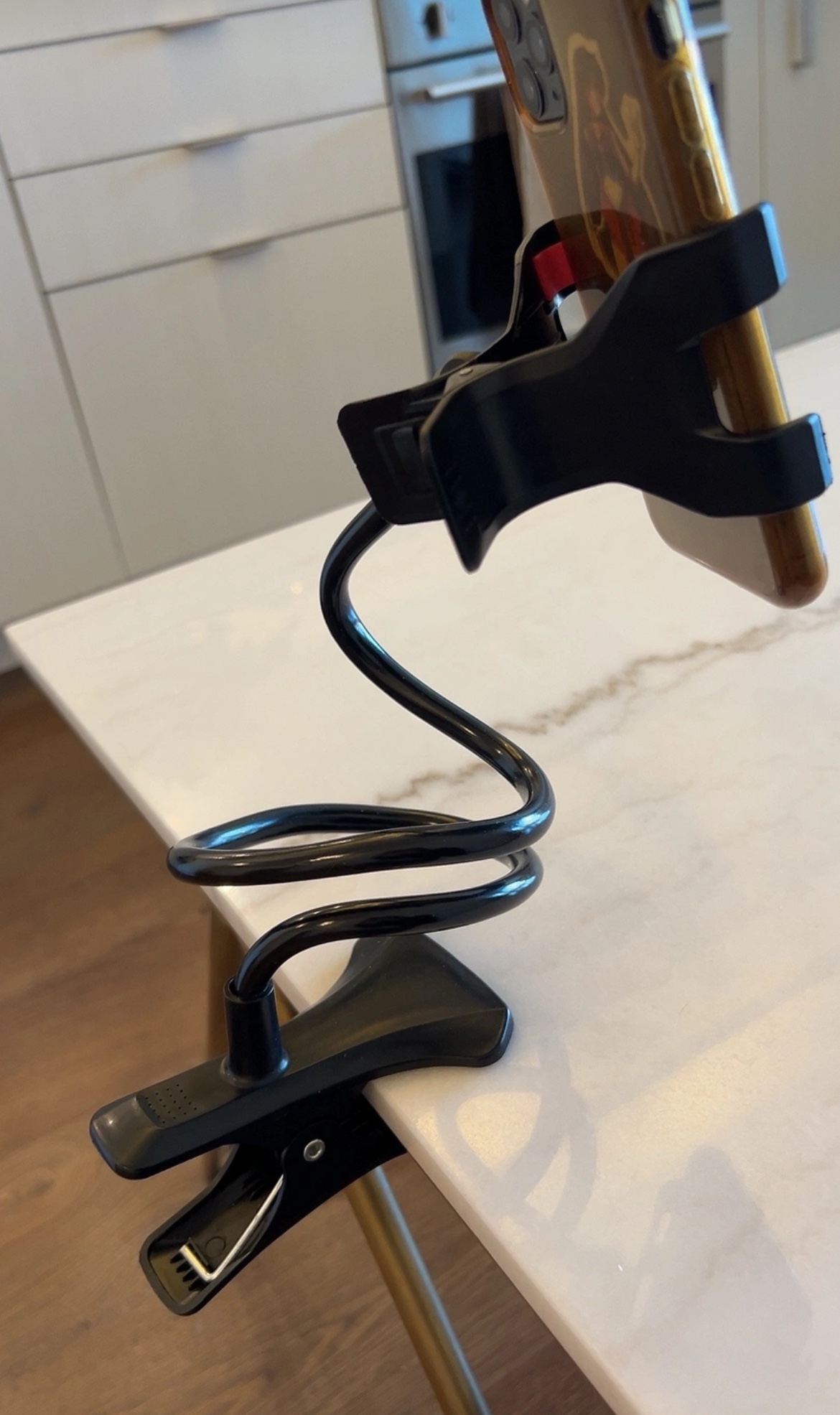 Bendy phone mount #freecycle thumbnail
