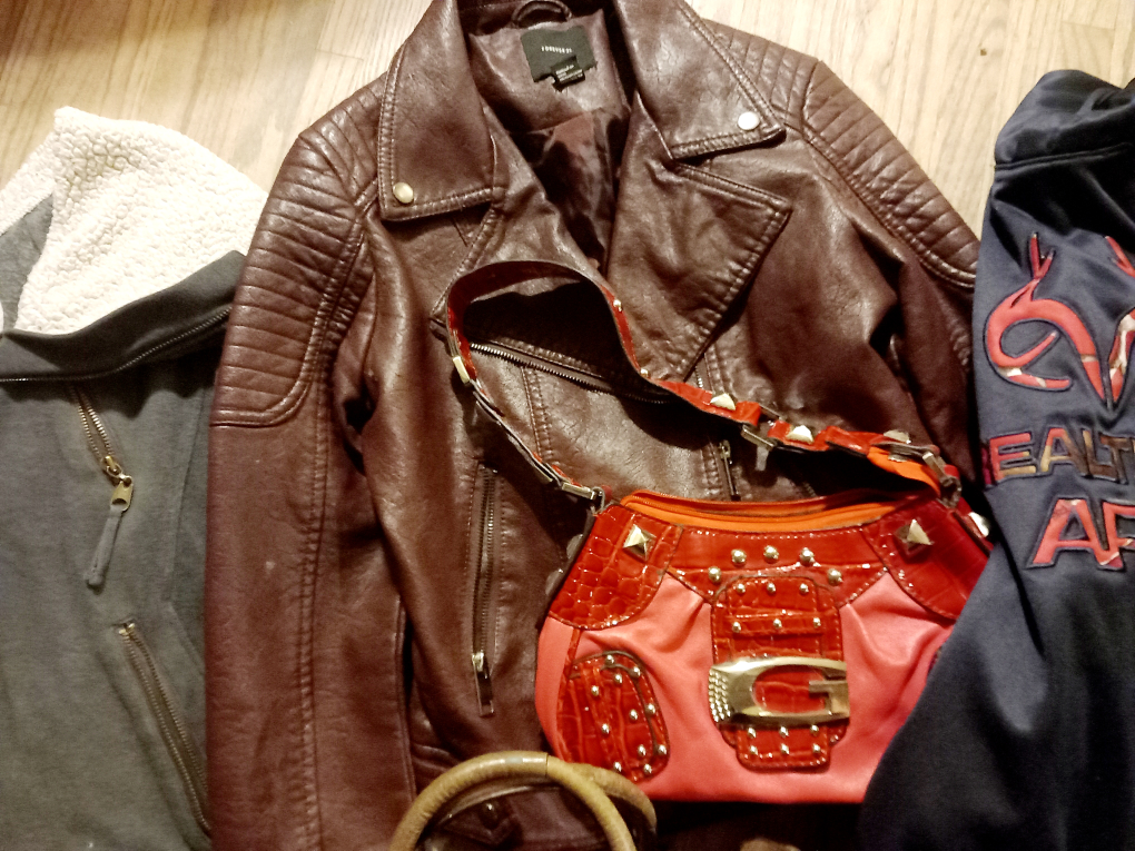 Large Women/Teen Clothing Lot - photo 2