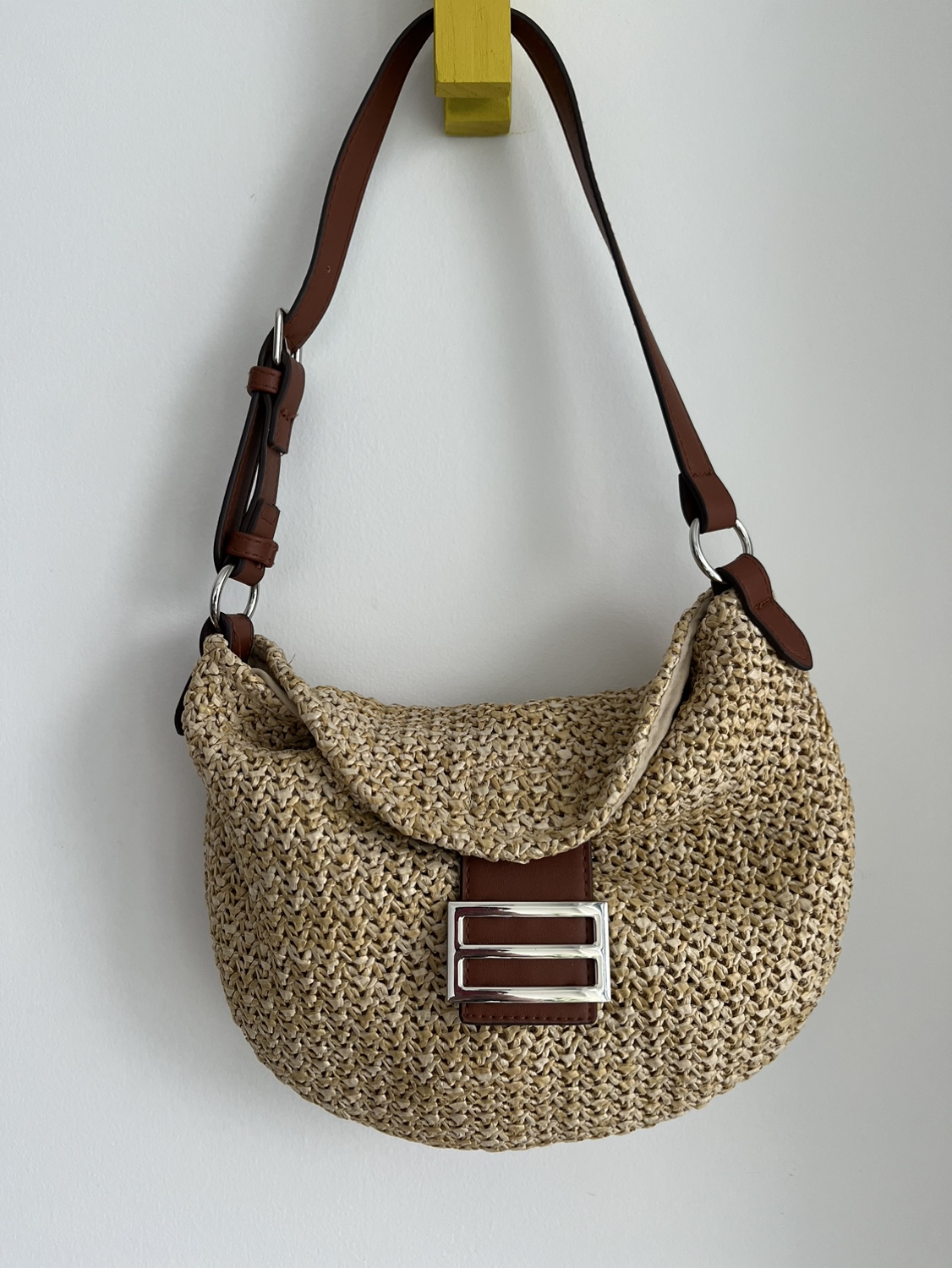 Woven Clutch Bag thumbnail
