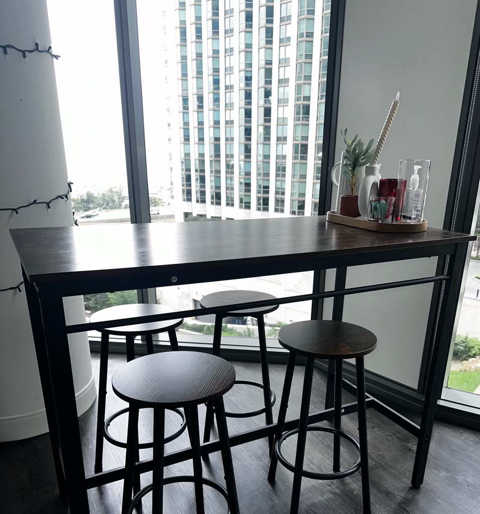 4 Seater Dining Table with Stools - photo 5