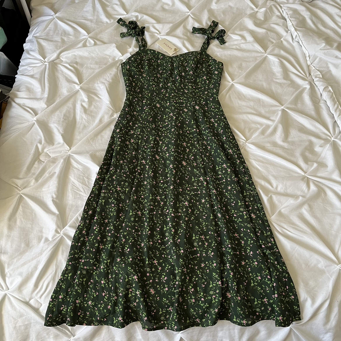 Rihoas floral green midi dress thumbnail