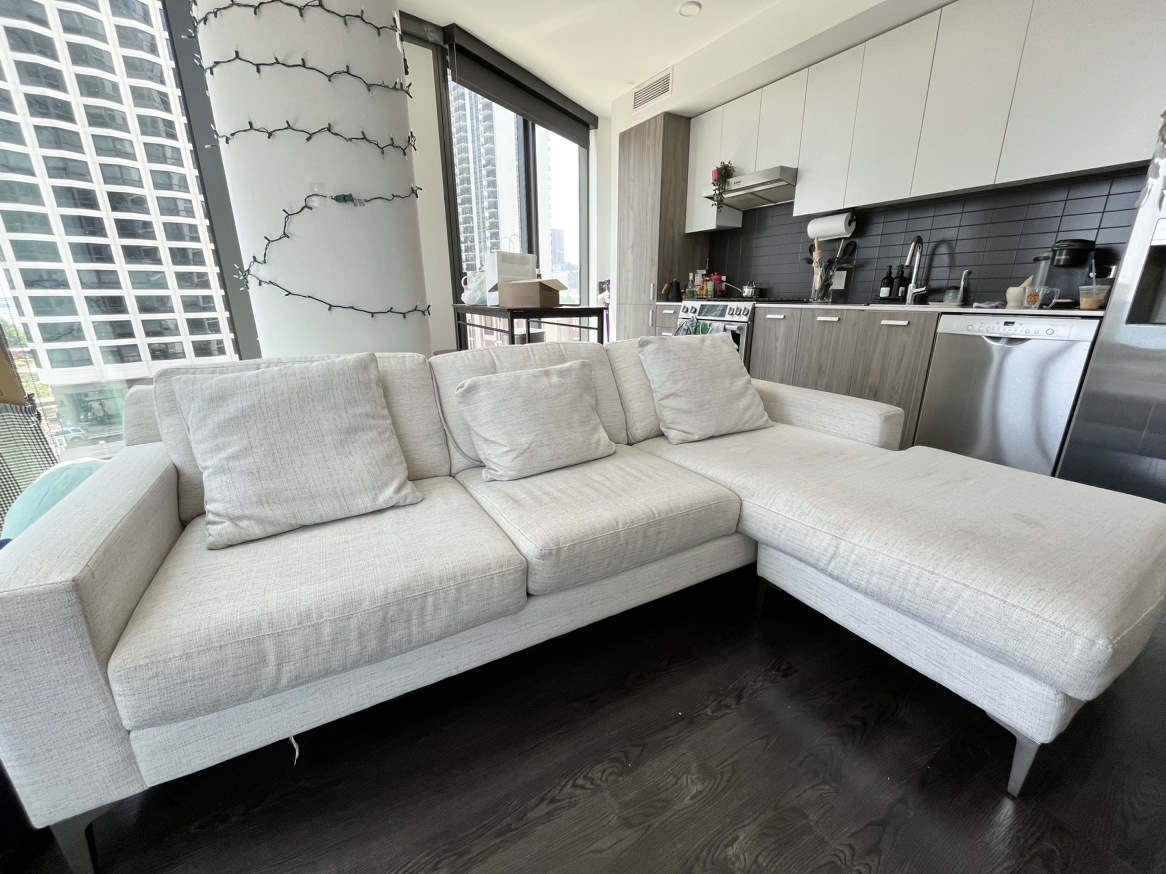 L-Shaped Couch - photo 2
