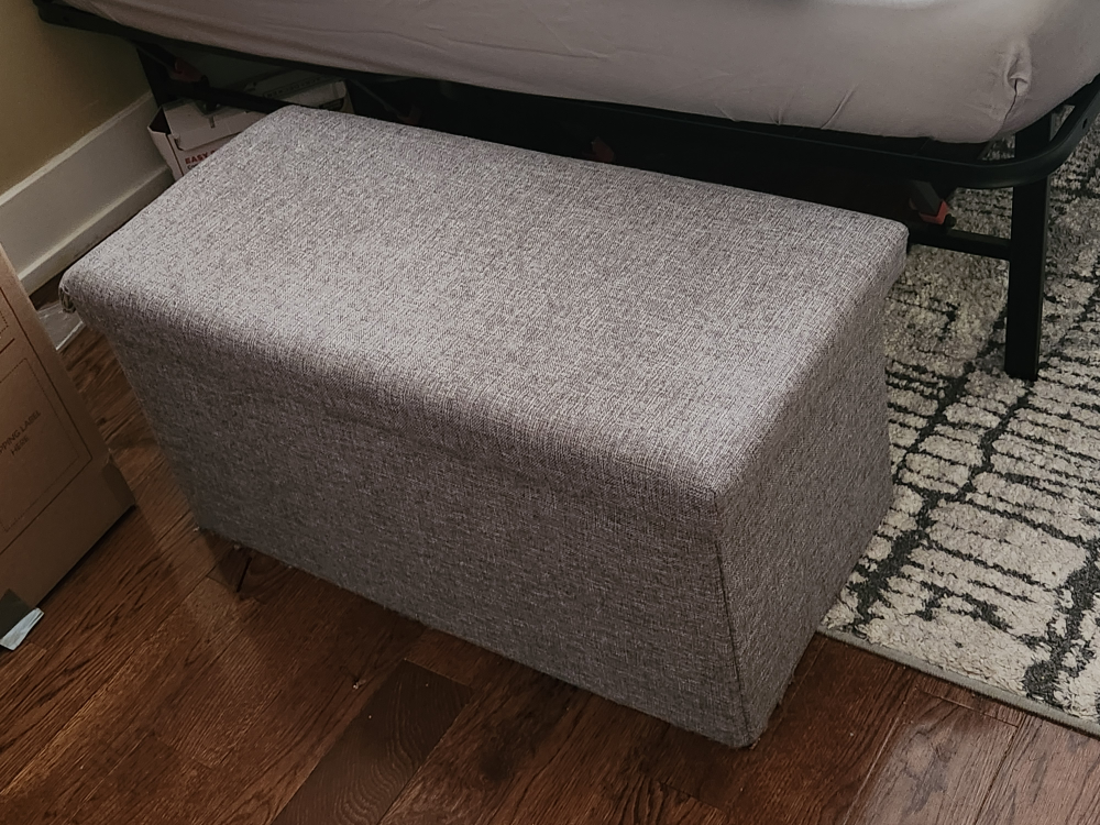 Foldable storage box, seat