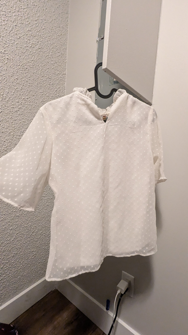 White Floral Embroidered Blouse - photo 2