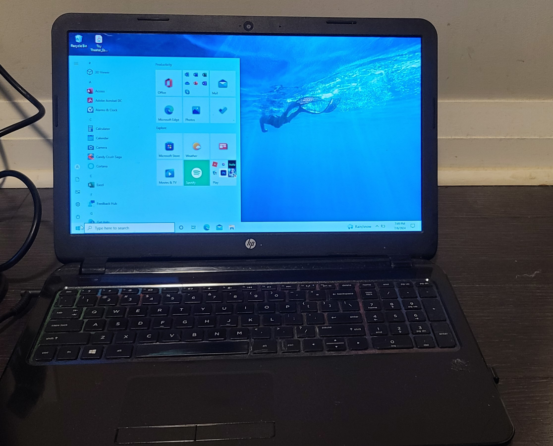 Old Hp Laptop 15-inch screen