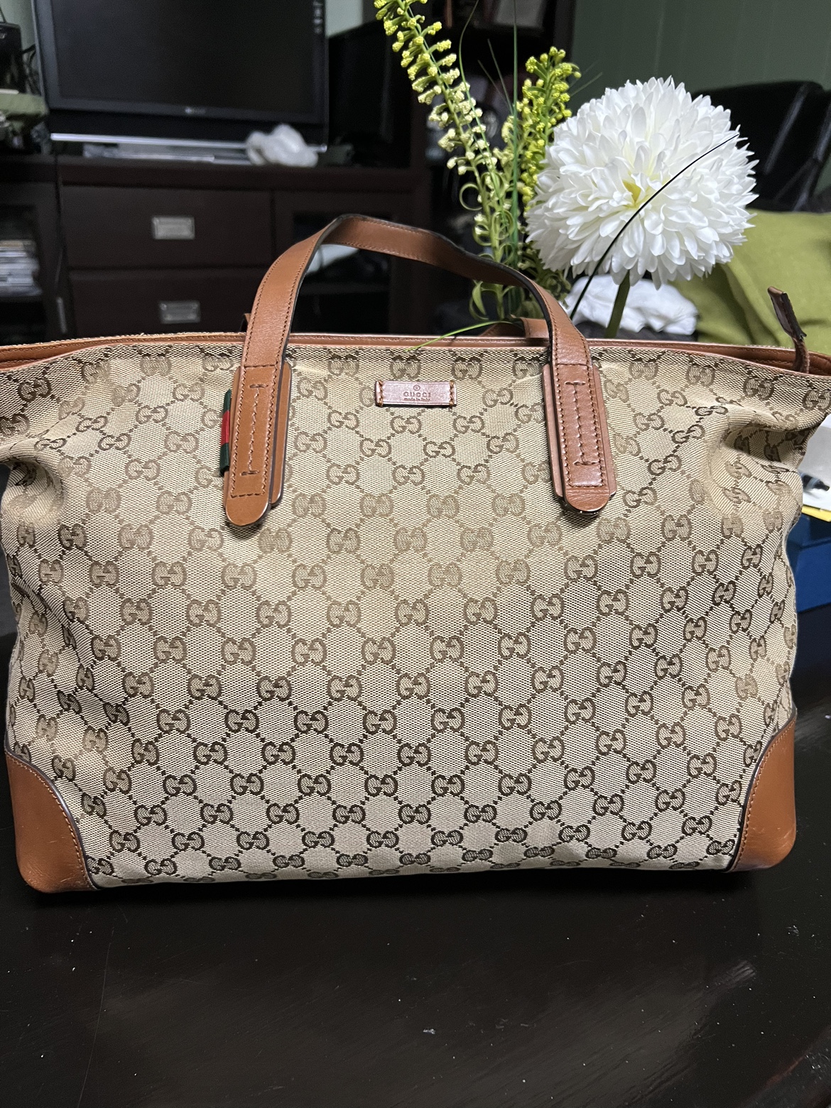 AUTHENTIC GUCCI TOTE - photo 4