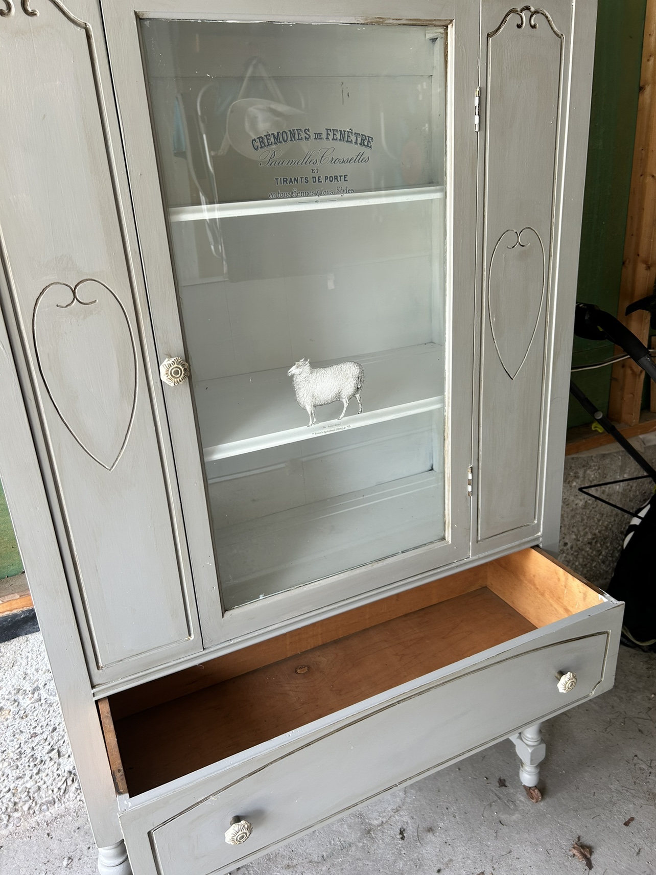 China cabinet - photo 4