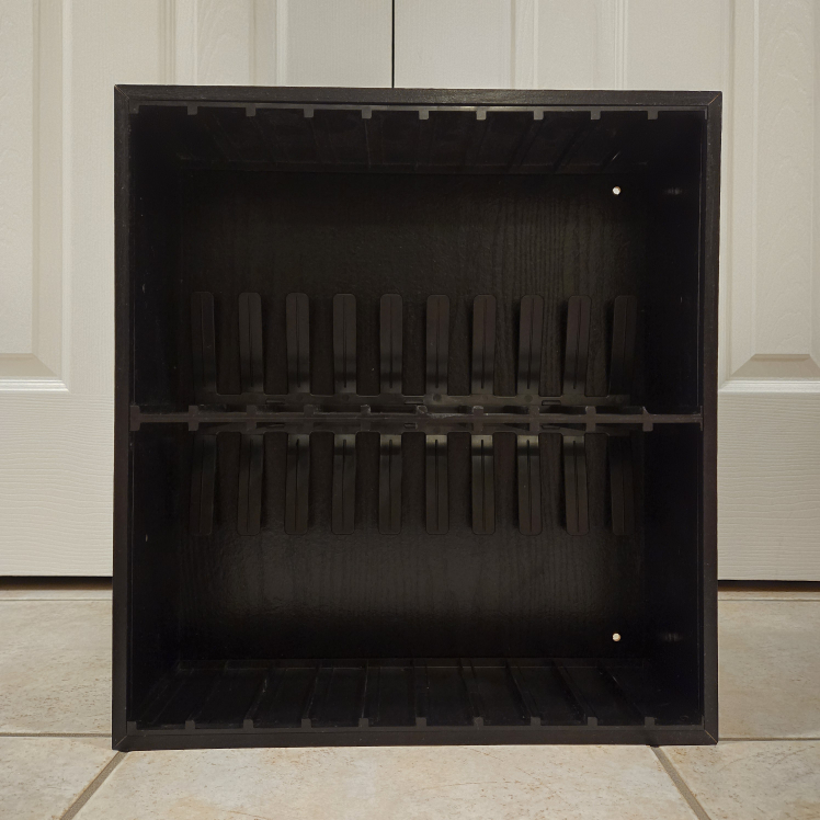 📼 VHS Movie Tape Stand Holder 🎬 🎞 #freecycle image indicator(2)