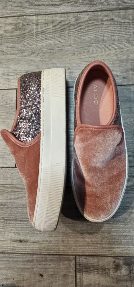 Aldo shoes image indicator(2)