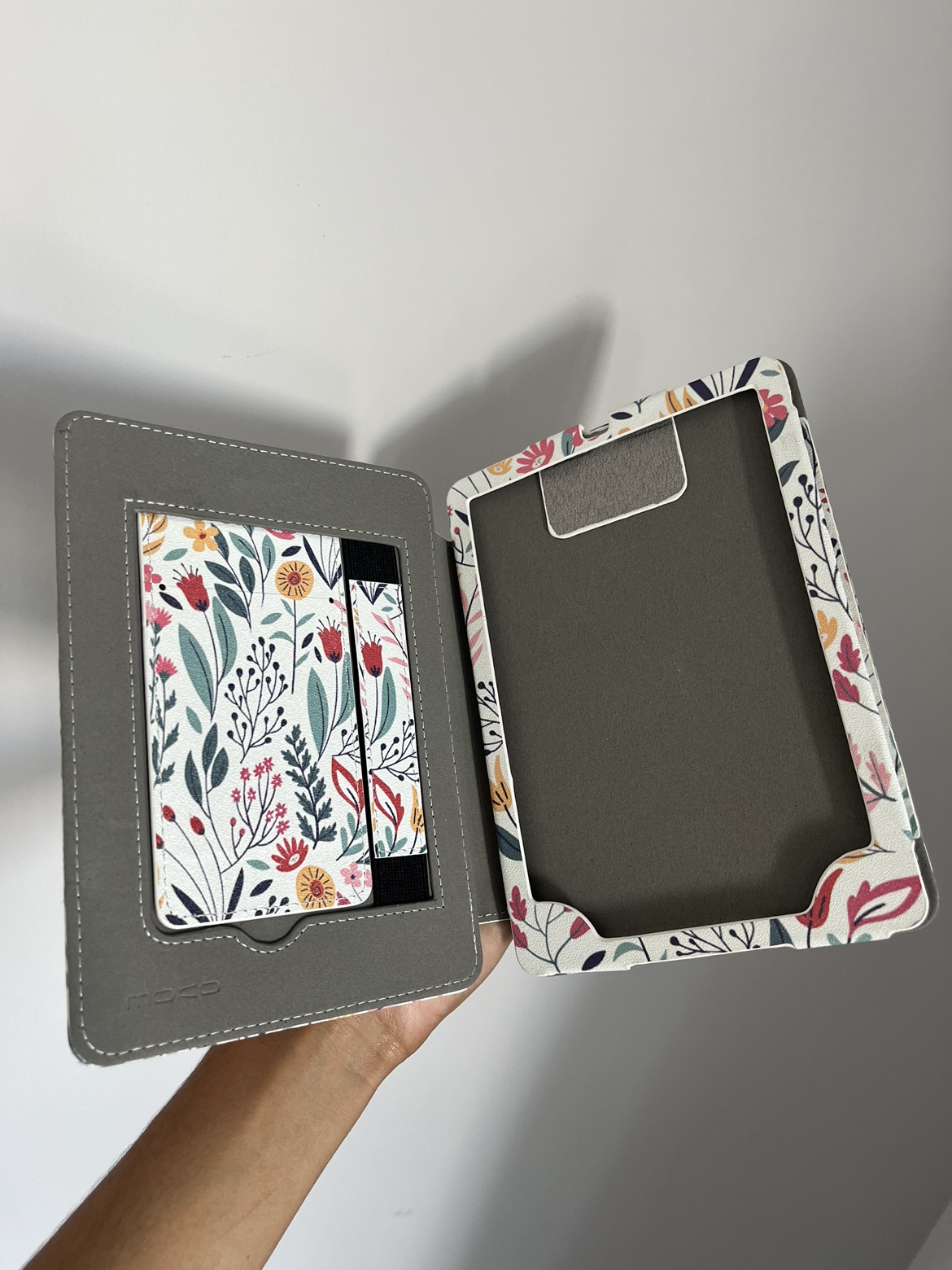 NEW Kindle flower case thumbnail