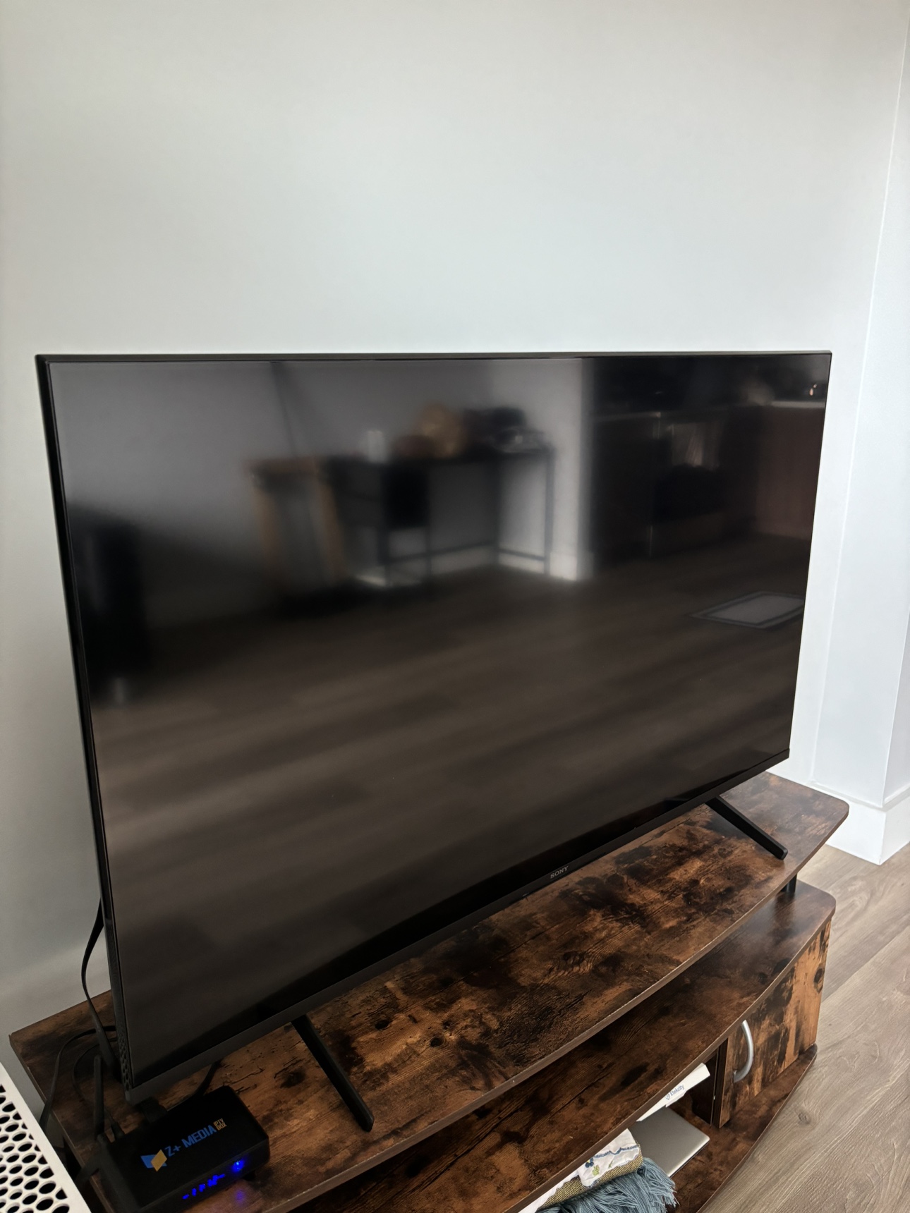 Move out sale- Sony 50 inch television - photo 3