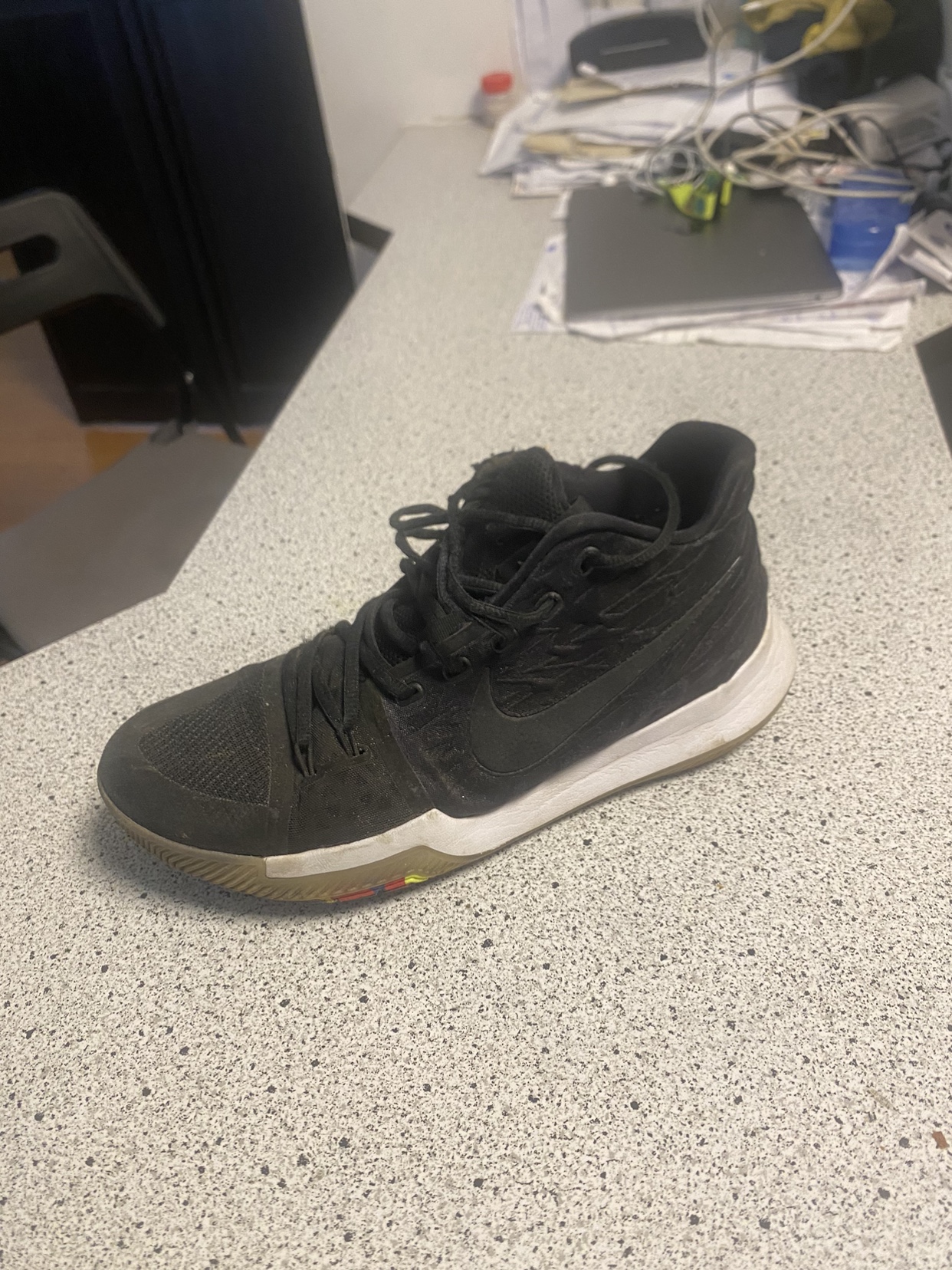 Nike kyries 3