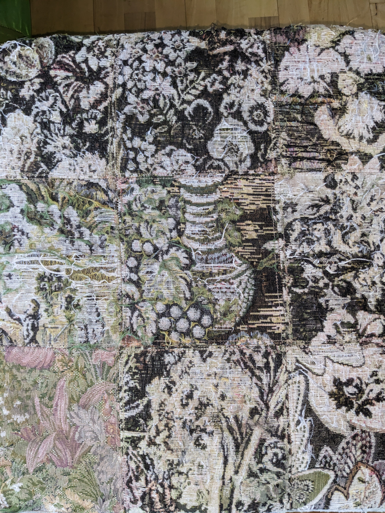 comfy Ottoman/stool image indicator(5)