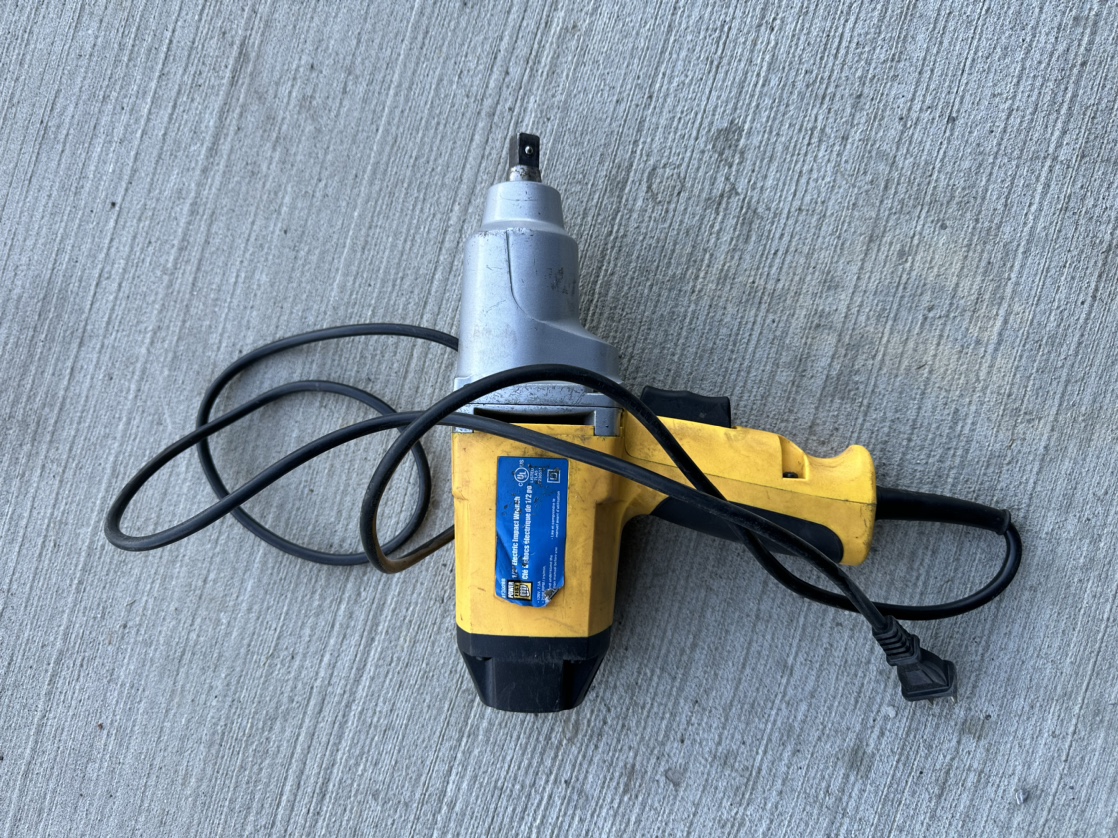 Electric impact wrench
