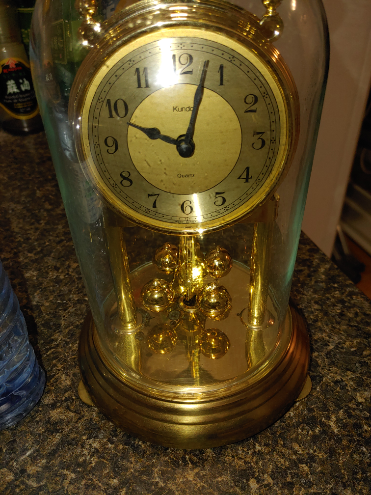 Electronic clock