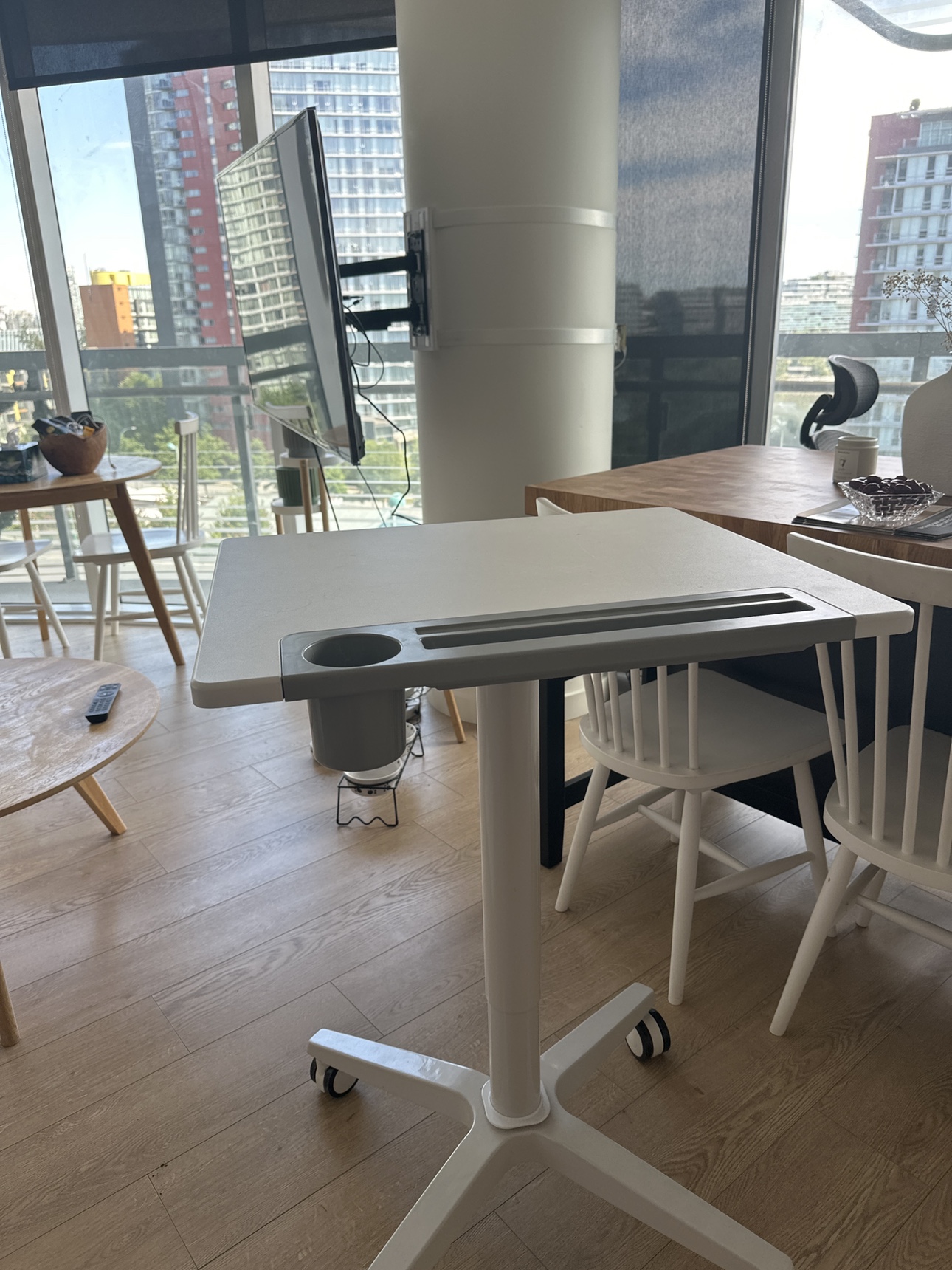 Standing desk, adjustable height with wheels,cup holder - photo 2