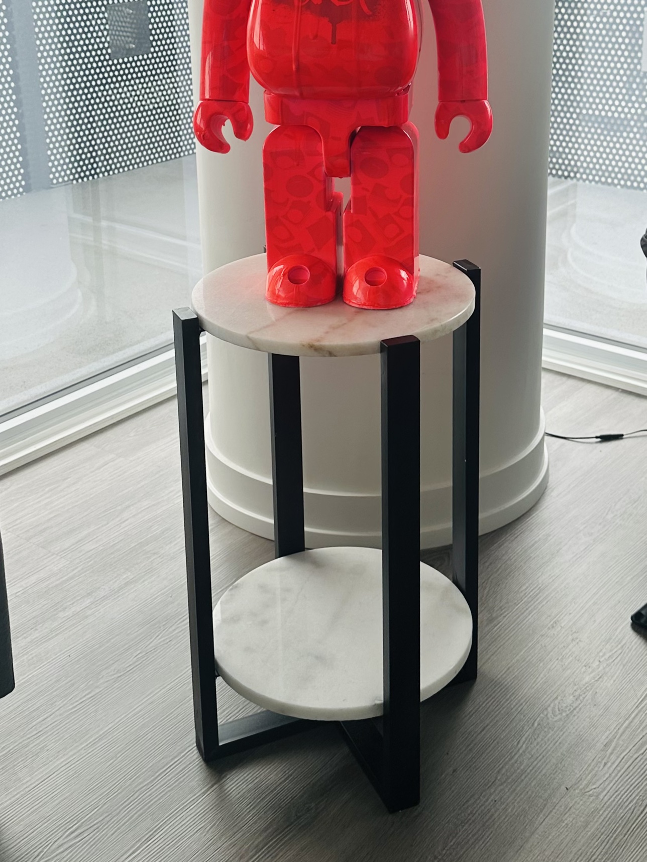 Marble side table - photo 2