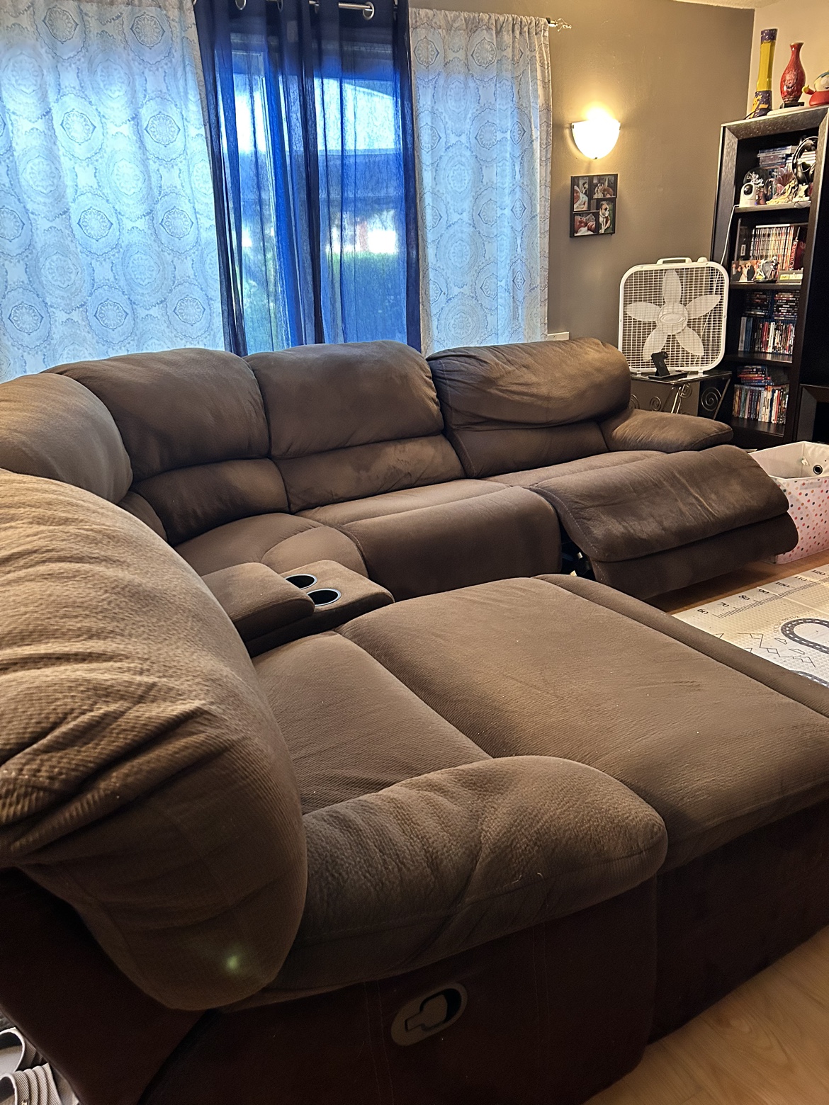 BIG SECTIONAL thumbnail