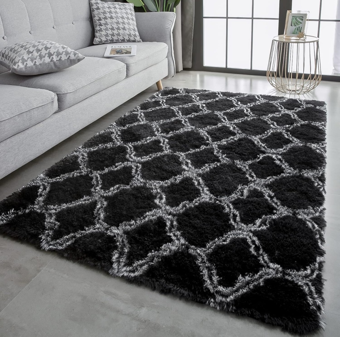 Black and white shag rug brand new 5x7 feet - photo 2