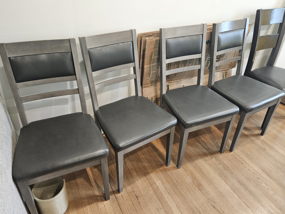 Dining Table and Chairs - photo 3