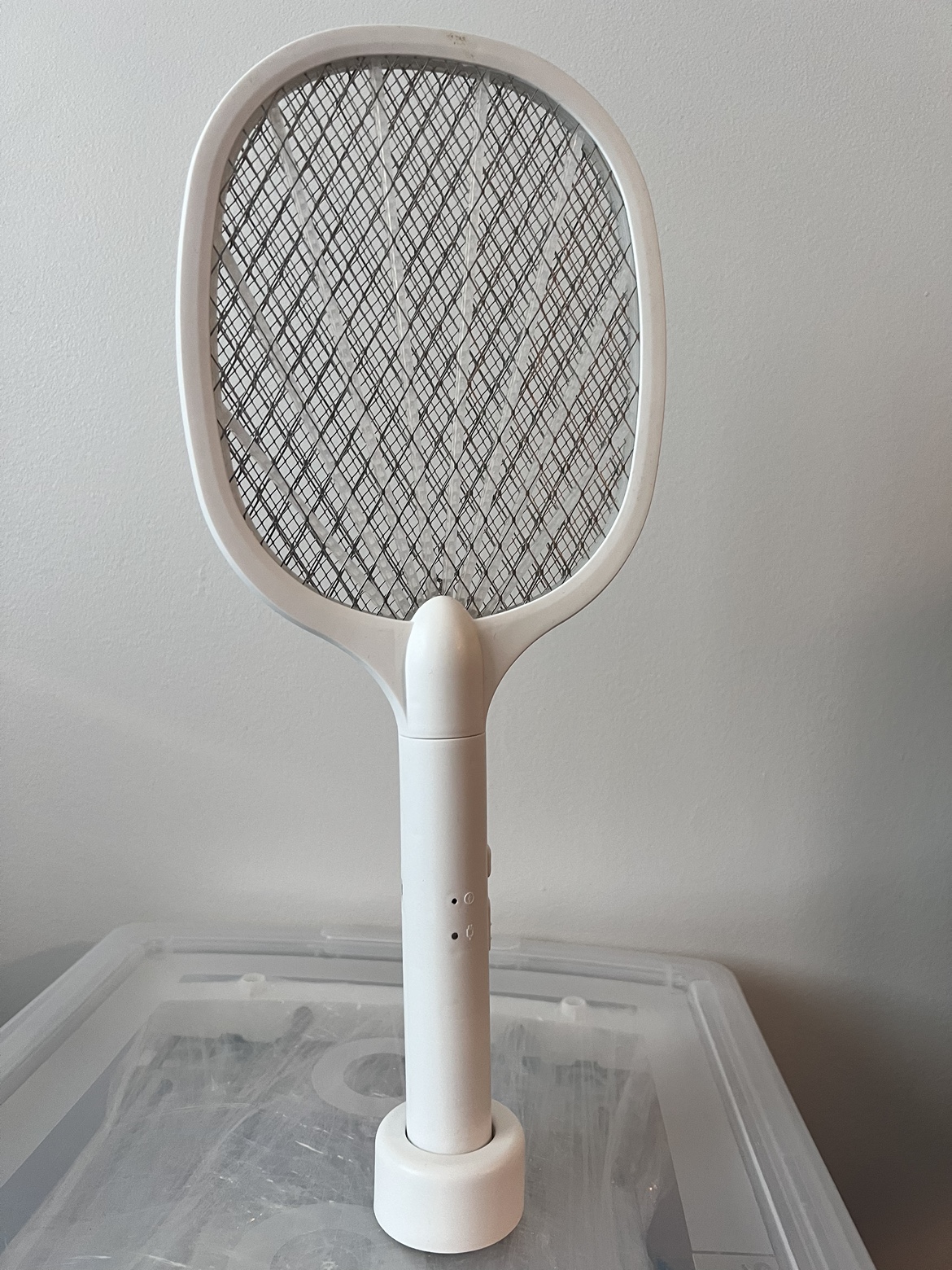 Bug zapper racquet (chargeable)
