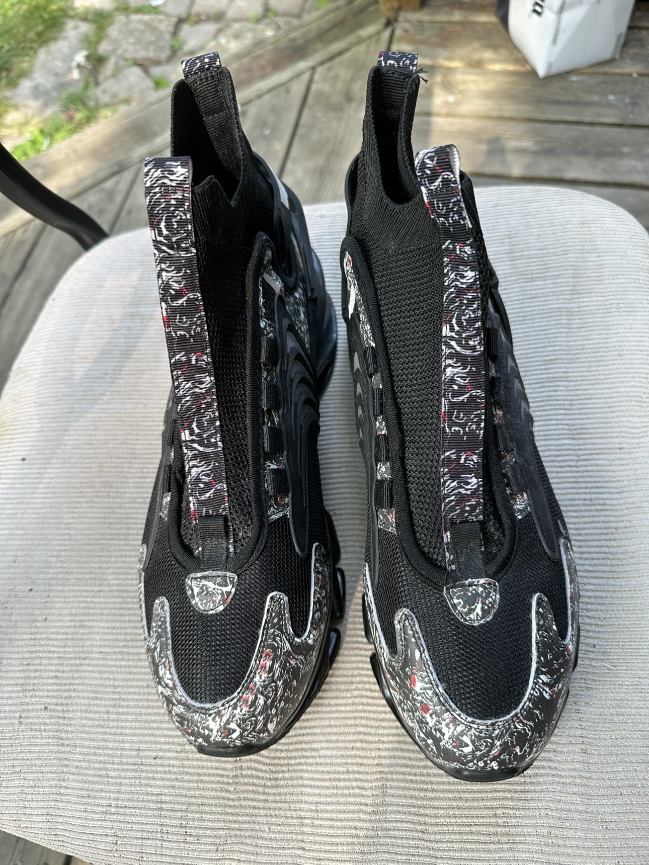 Men’s shoes thumbnail