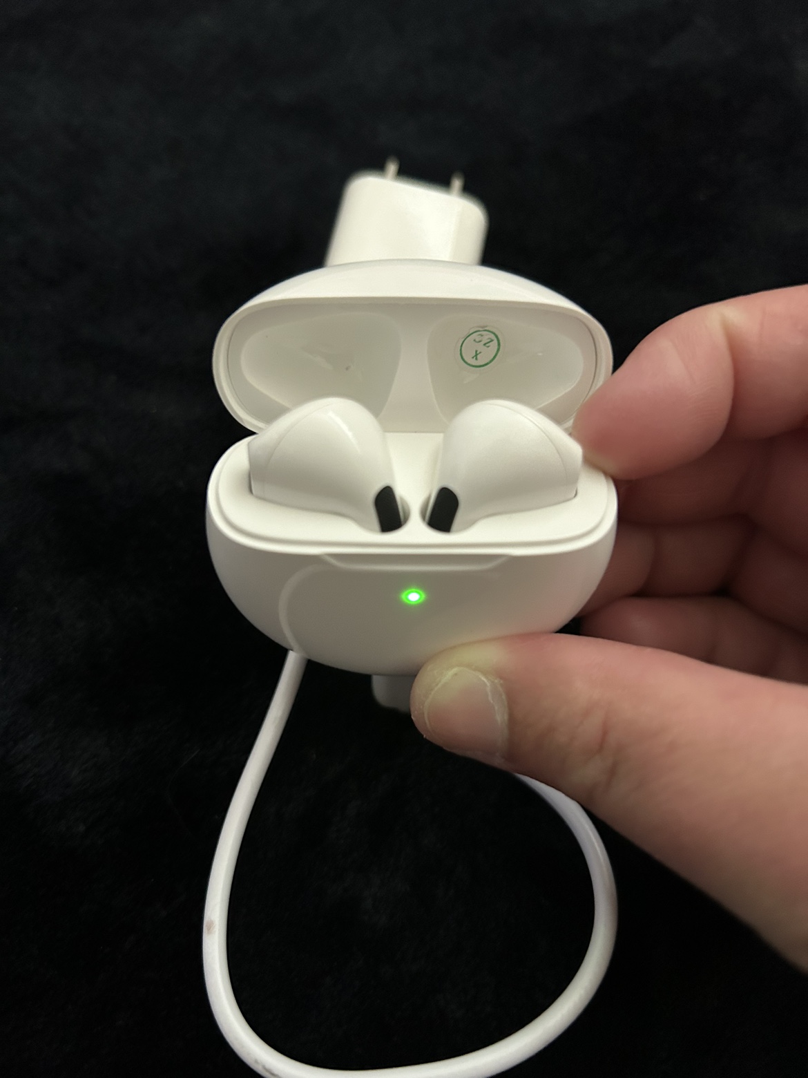 Wireless Earbuds thumbnail