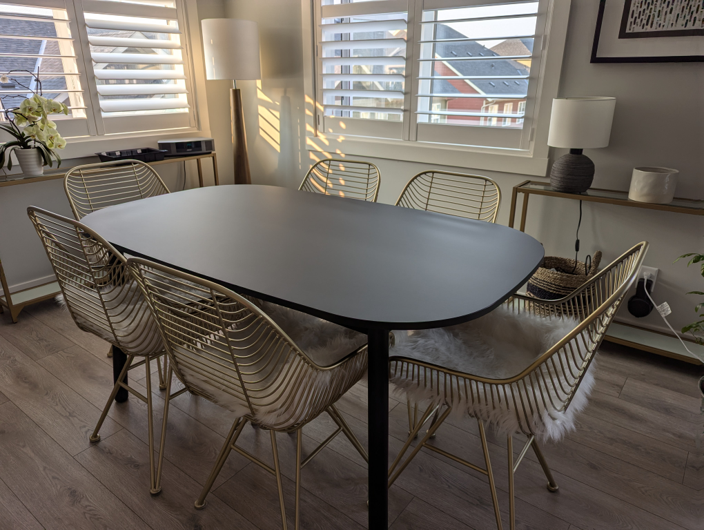 Dining table and 6 chairs
