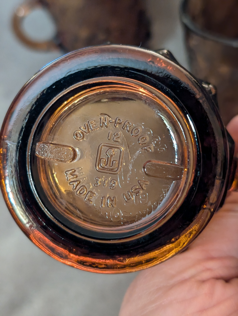 VINTAGE Fire King Anchor Hocking Set of 4 Amber Kimberly Mugs⚽ image indicator(9)