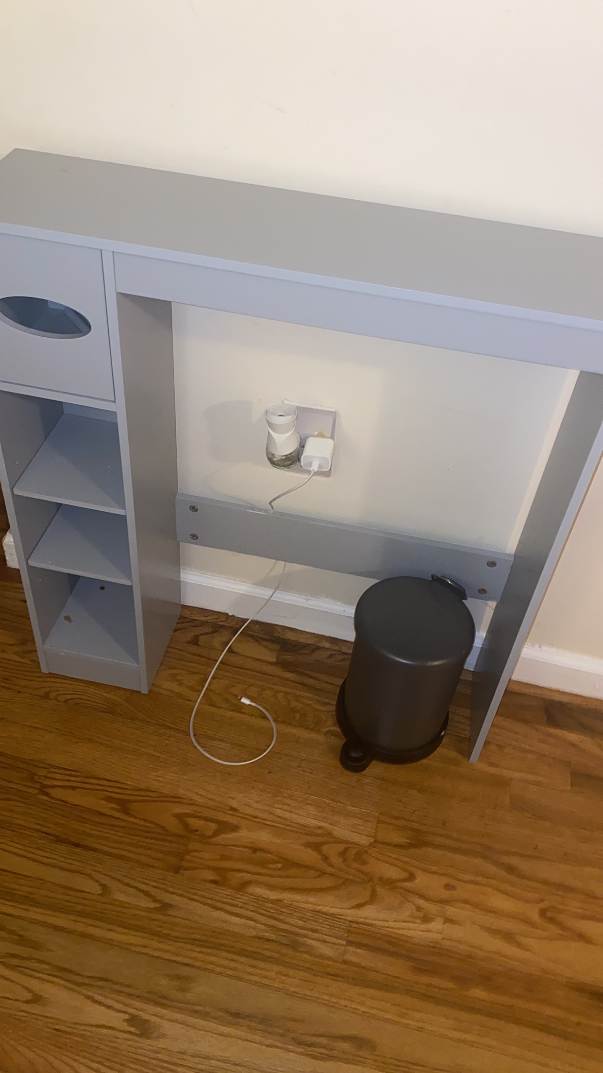 Toilet stand #FREECYCLE