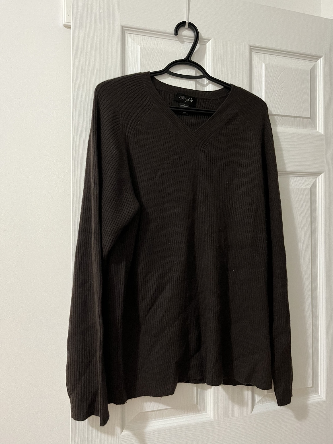 Cashmere V-Neck Sweater thumbnail